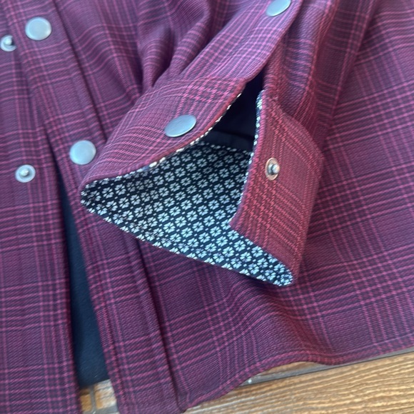 Jos A Bank Tailored Fit Burgundy Shirt Jacket Flip Cuff Snap Front Shacket XXL - Picture 4 of 4